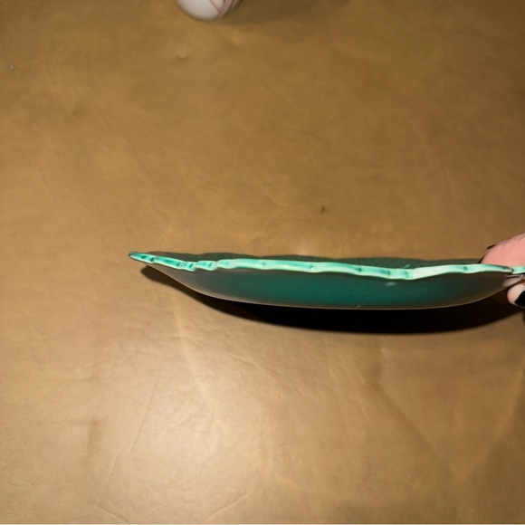 Wedgewood Majolica Emerald Green Cabbage Leaf Antique Plate - Picture 5 of 8